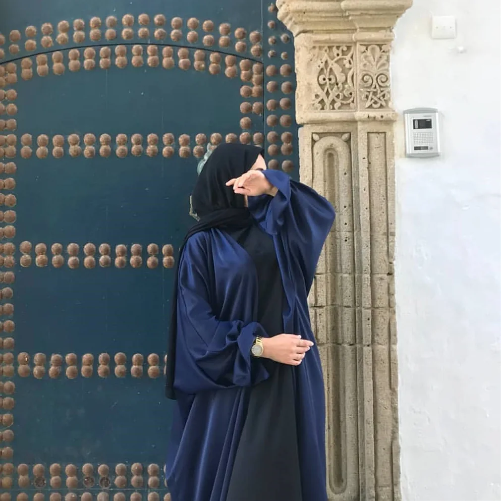 Muslim Fashion Ramadan Eid Puff Sleeve Cardigan Dubai Elegant Long Skirt Abayas for Women Kimono Dress Islamic Clothing Robe2022
Muslim Fashion Ramadan Eid Puff Sleeve Cardigan Dubai Elegant Long Skirt Abayas for Women Kimono Dress Islamic Clothing Robe2022