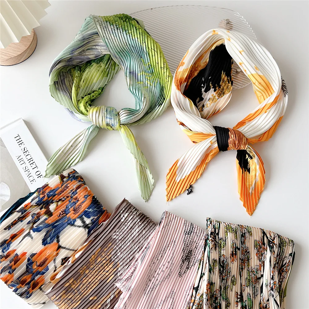 Square silk Scarf for Women Fashion Bandanas Shawl Wraps Accessories Print Girls Headband Neckerchief Hairscarf Scarves echarpe
Square silk Scarf for Women Fashion Bandanas Shawl Wraps Accessories Print Girls Headband Neckerchief Hairscarf Scarves echarpe