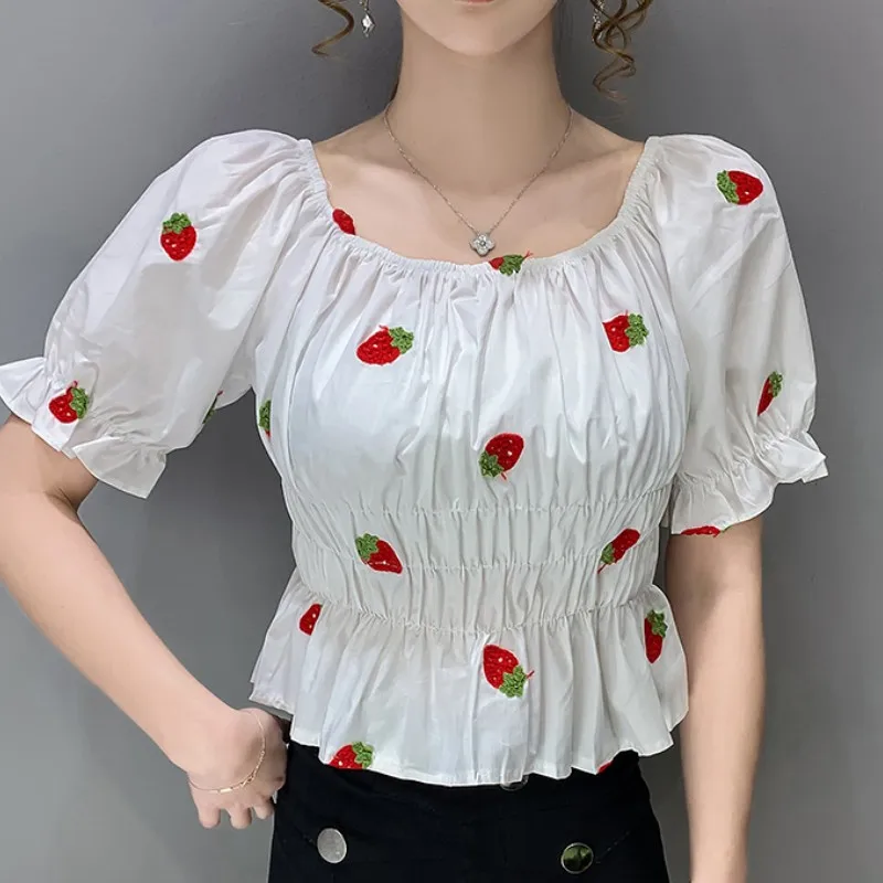 Strawberry Embroidery Kawaii White Top Summer Clothes for Women Korean Fashion Cute Crop Top T Shirt Y2k Body Short Sleeve Tees
Strawberry Embroidery Kawaii White Top Summer Clothes for Women Korean Fashion Cute Crop Top T Shirt Y2k Body Short Sleeve Tees