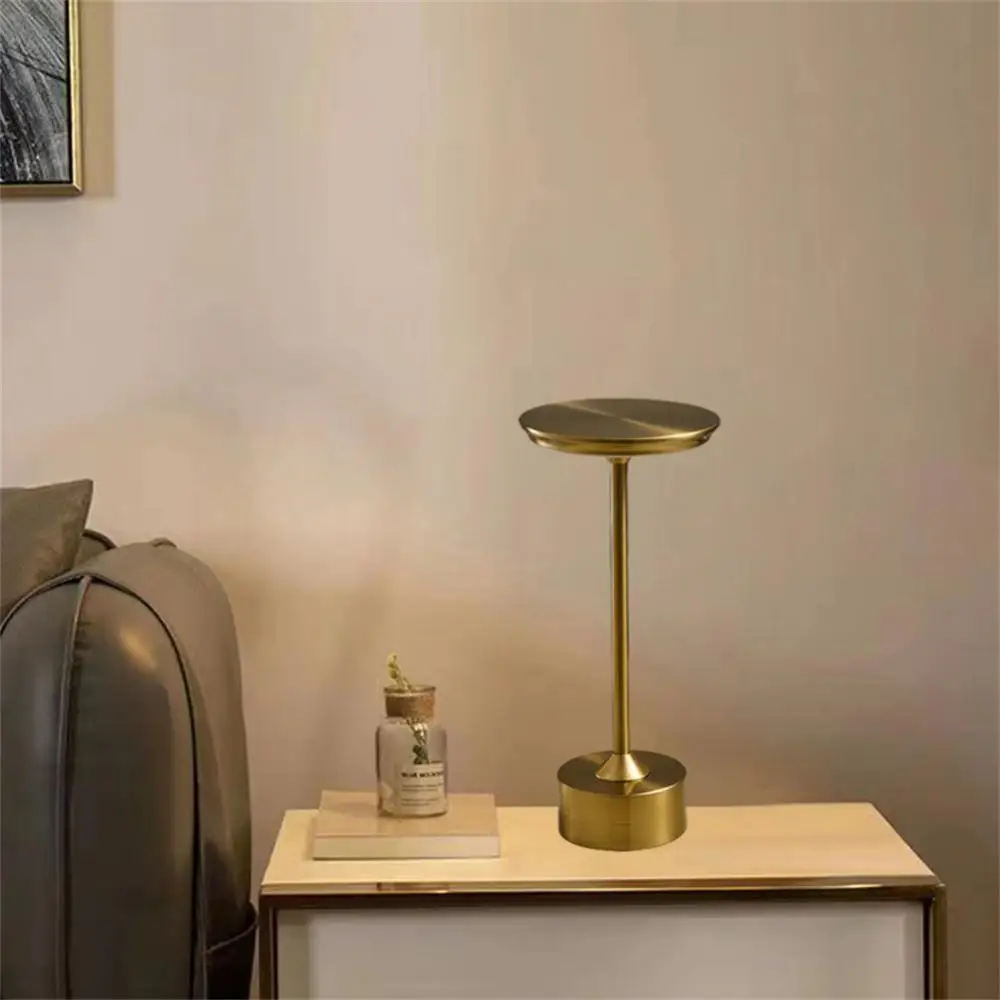 

Usb Беспроводная светодиодная металлическая настольная лампа для кабинета, прикроватная перезаряжаемая сенсорная кровать, Скандинавская С...