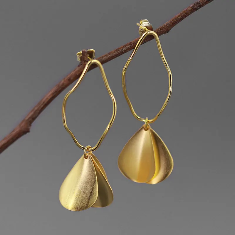 INATURE Elegant 925 Sterling Silver Big Flower Petal Statement Metal Drop Earrings for Women Jewelry Accessories
INATURE Elegant 925 Sterling Silver Big Flower Petal Statement Metal Drop Earrings for Women Jewelry Accessories