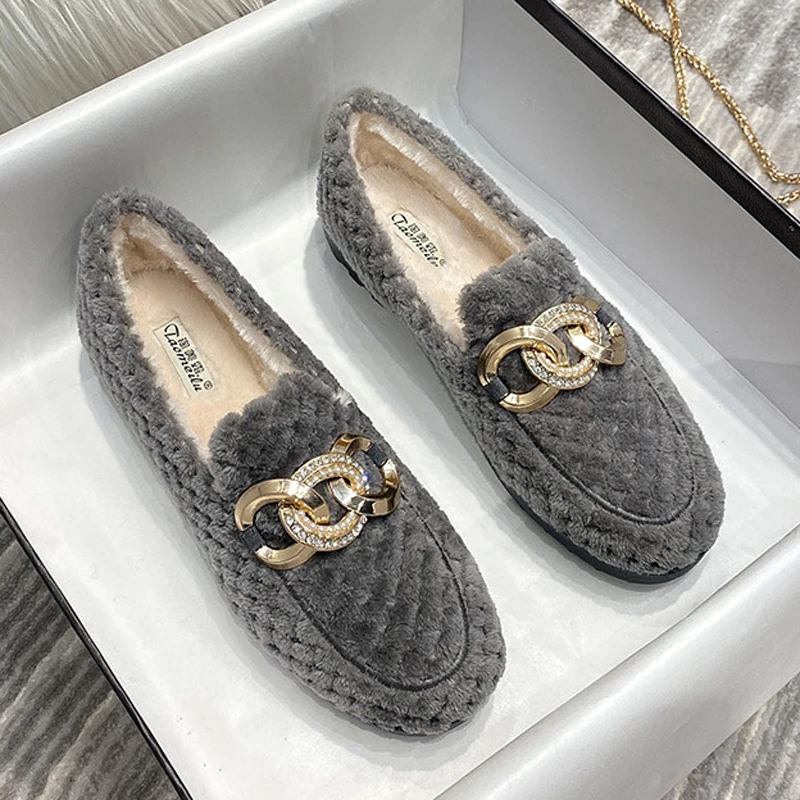 Winter Woman Plush Fur Flats Cotton Loafers Ladies Crystal Moccasin Femme Lambswool Warm Thicken Soled Wool Shoes
Winter Woman Plush Fur Flats Cotton Loafers Ladies Crystal Moccasin Femme Lambswool Warm Thicken Soled Wool Shoes