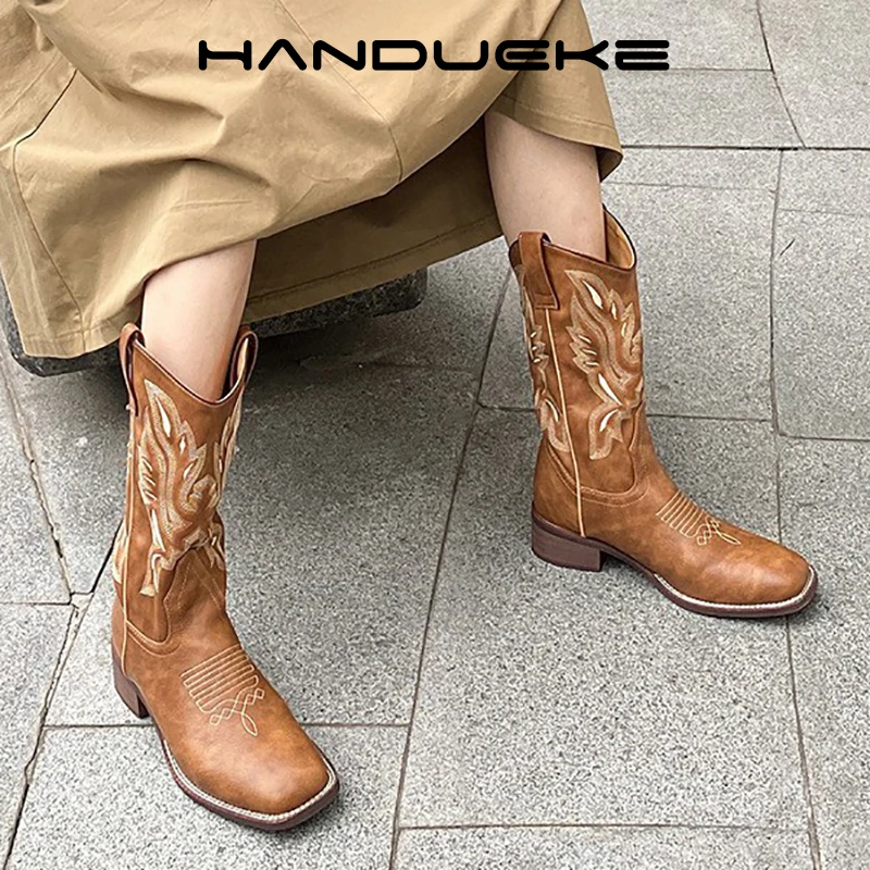 Designer Western Cowboy Boots for Women Brown Leather Embroidery Mid-Calf Boots Botas Cowboy Mujer Chunky Heel Winter Shoes
Designer Western Cowboy Boots for Women Brown Leather Embroidery Mid-Calf Boots Botas Cowboy Mujer Chunky Heel Winter Shoes