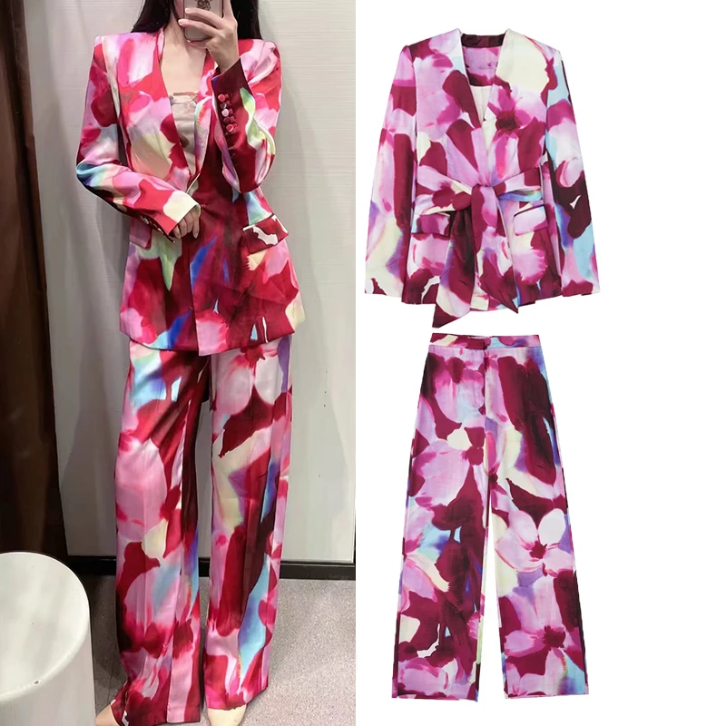 2022 Autumn Women Suits Casual New Fashion Print Slim Fit V-Neck Suit Jacket Suits Elegant Chic Office Formal Blazer Piece Set
2022 Autumn Women Suits Casual New Fashion Print Slim Fit V-Neck Suit Jacket Suits Elegant Chic Office Formal Blazer Piece Set