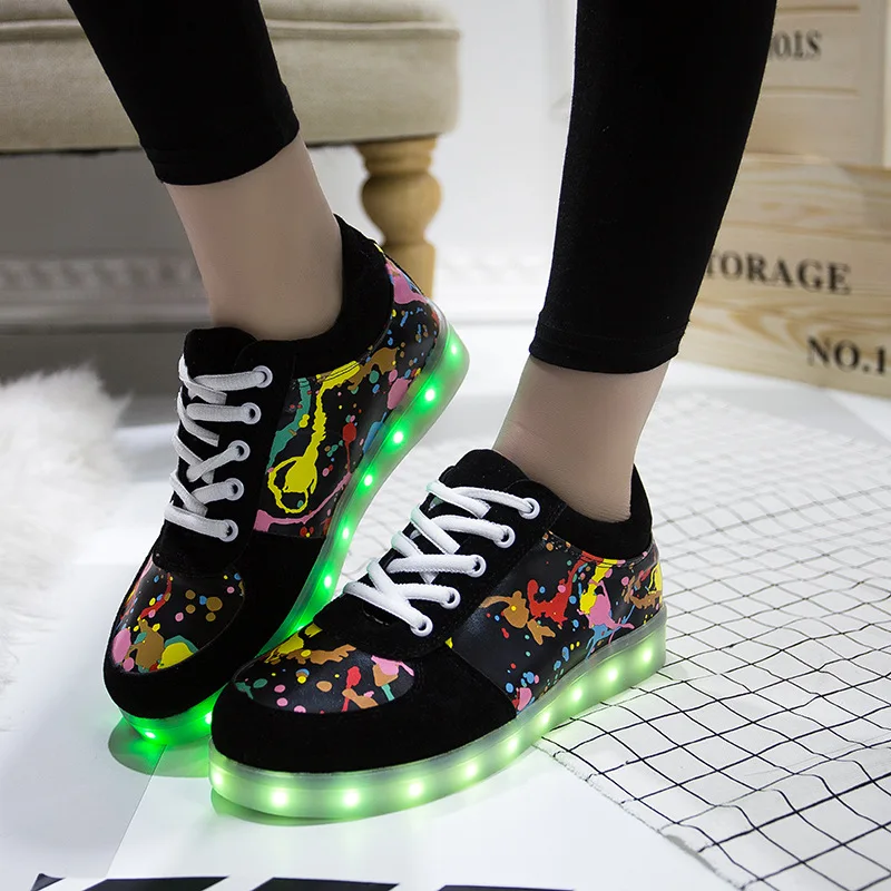 2022 Spring USB Charging Children Glowing Sneakers with Light Shoes Luminous Sneakers for Boys Girls Krasovki with Backlight
2022 Spring USB Charging Children Glowing Sneakers with Light Shoes Luminous Sneakers for Boys Girls Krasovki with Backlight
