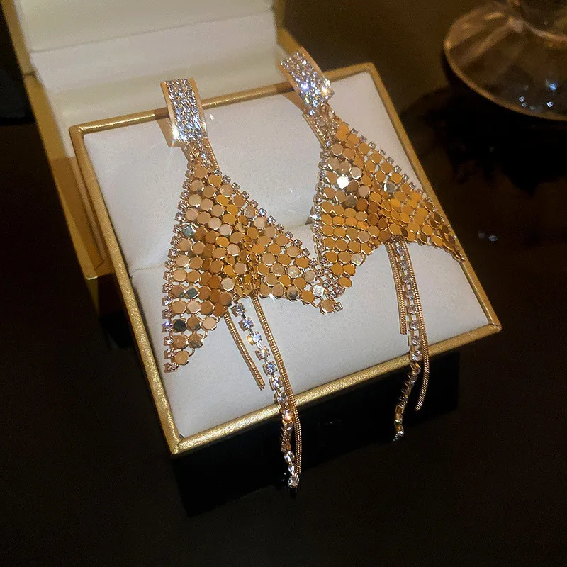 FYUAN Long Tassel Rhinestone Drop Earrings for Women Geometric Gold Sequins Dangle Earrings Party Jewelry
FYUAN Long Tassel Rhinestone Drop Earrings for Women Geometric Gold Sequins Dangle Earrings Party Jewelry