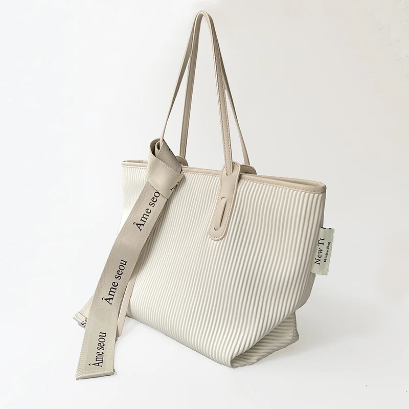 Women's Bag 2022 new items trend High capacity Canvas White Handbag designer aesthetic Tote Bag for girls Shoulder Large Female
Women's Bag 2022 new items trend High capacity Canvas White Handbag designer aesthetic Tote Bag for girls Shoulder Large Female