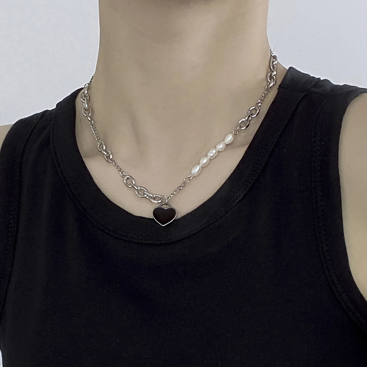 PuRui Hip Hop Silver Color Titanium Steel Chain Necklace for Men Jewelry Cool Heart Pendant Choker Neck Chain Rapper Rock Party
PuRui Hip Hop Silver Color Titanium Steel Chain Necklace for Men Jewelry Cool Heart Pendant Choker Neck Chain Rapper Rock Party
