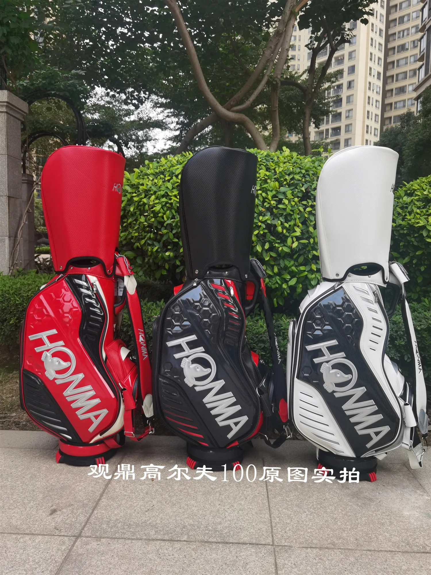 New Three-Color Golf Bag Crystal Mouse Head Football Pattern Men's Professional Ball Bag 골프백
New Three-Color Golf Bag Crystal Mouse Head Football Pattern Men's Professional Ball Bag 골프백