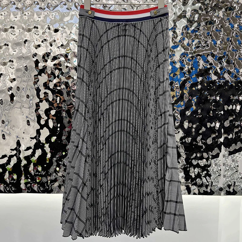 Women's Skirt 2022 Summer New Three-color Elastic Waist Black And White Lattice Pleated Skirt Simple Fashion Temperament Skirt
Women's Skirt 2022 Summer New Three-color Elastic Waist Black And White Lattice Pleated Skirt Simple Fashion Temperament Skirt