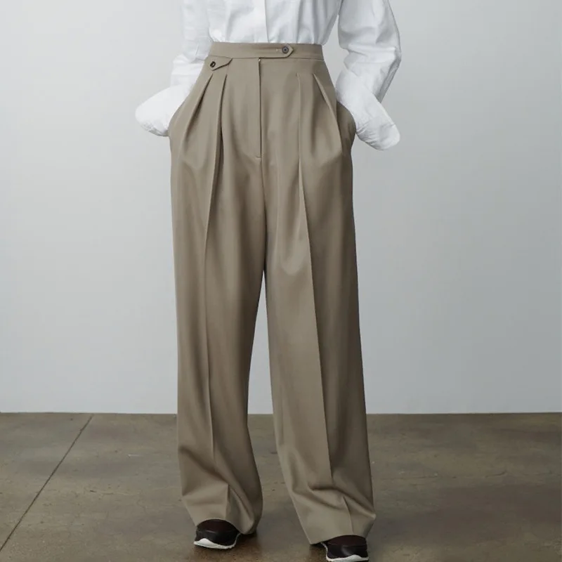 The r0w*high waisted pleated casual pants for female niche design, loose and slimming wide leg pants, new and minimalist style
The r0w*high waisted pleated casual pants for female niche design, loose and slimming wide leg pants, new and minimalist style