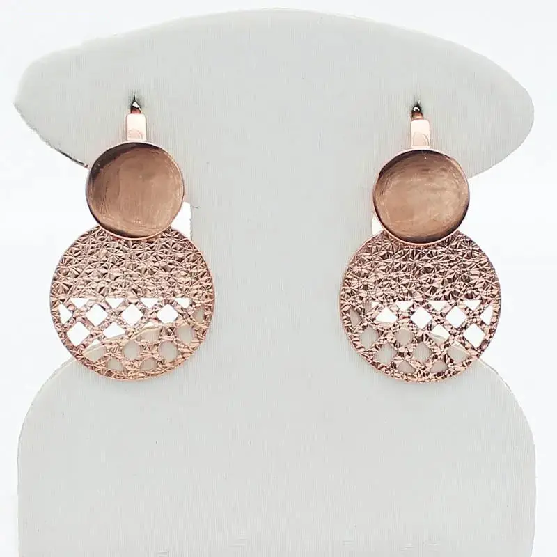 Russian Purple Gold round Hollow Earrings Simple Personality Temperament Rose Gold Color Gold Earrings Ear Clips Earrings Ladies
Russian Purple Gold round Hollow Earrings Simple Personality Temperament Rose Gold Color Gold Earrings Ear Clips Earrings Ladies