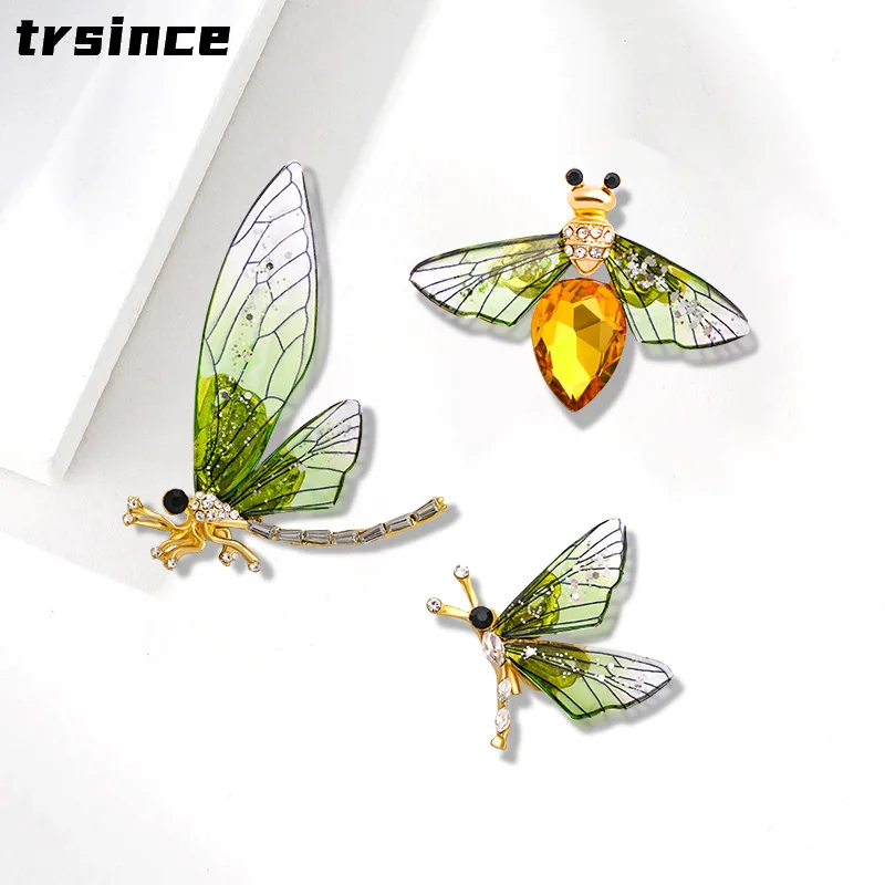 

Fashion Insect Drip Oil Dragonfly Corsage Rhinestone Bee Ladies Brooch Crystal Pin Female Dress Coat Accessories Cute Jewelry