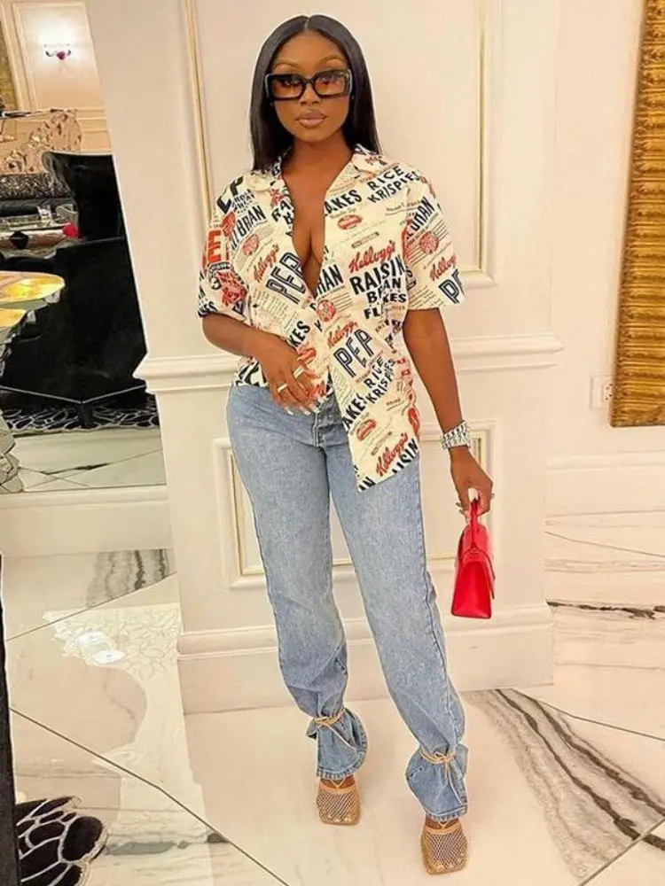 New Printed Loose Shirts Women Hawaiian Resort Style Sexy Lapel Short Sleeve Buttons Summer Fashion Tops Women Streetwear
New Printed Loose Shirts Women Hawaiian Resort Style Sexy Lapel Short Sleeve Buttons Summer Fashion Tops Women Streetwear