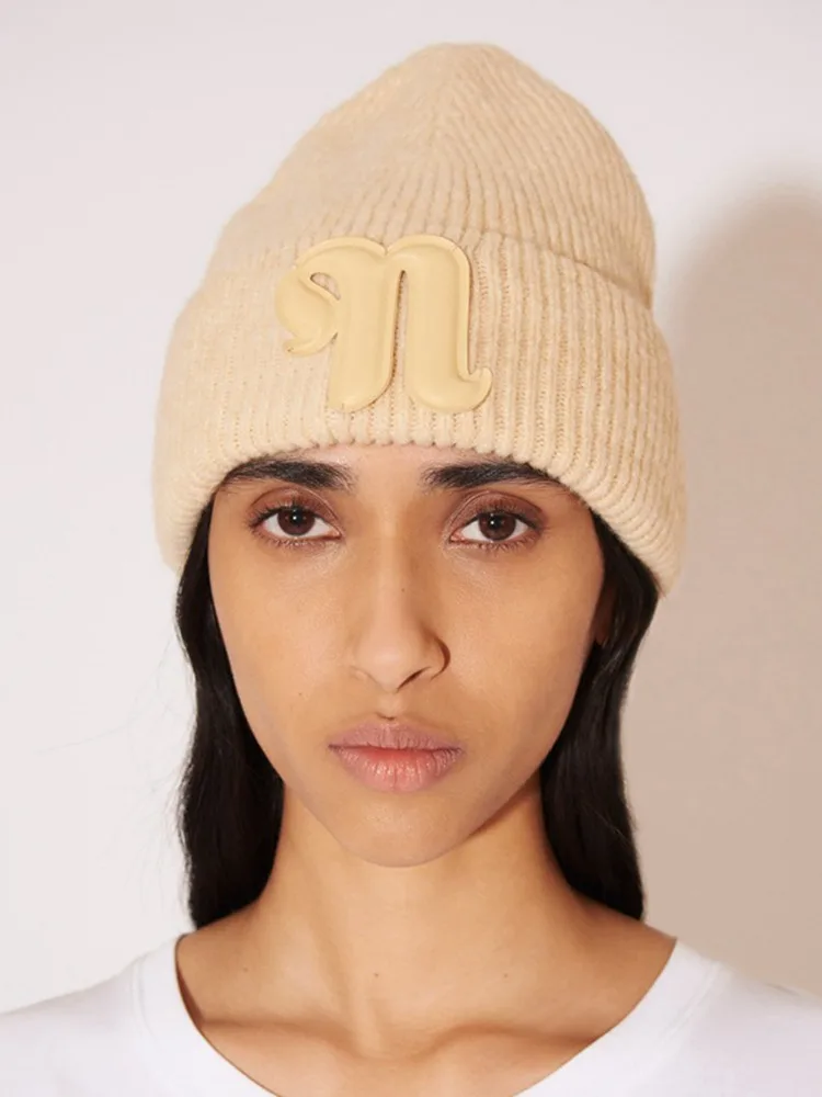 2022 Autumn and Winter New Blended Wool Hat Men and Women with The Same Warm Knitted Hat
2022 Autumn and Winter New Blended Wool Hat Men and Women with The Same Warm Knitted Hat