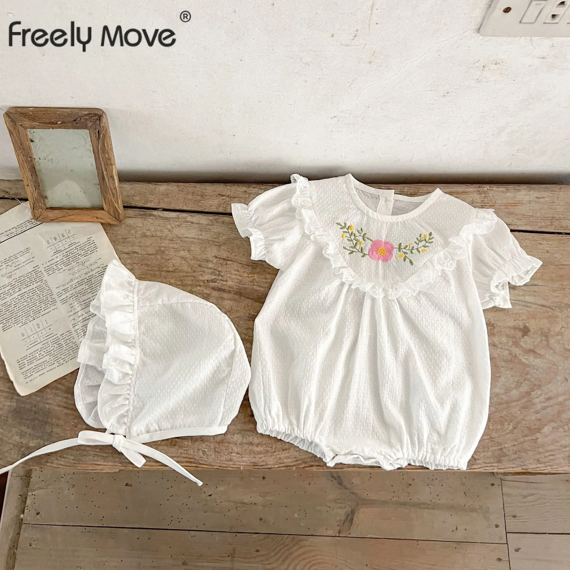 Newborn Baby Toddler Girl Rompers Spring Summer Floral Embroidery Jumpsuit Kids Short Sleeve Bodysuit Children Clothes
Newborn Baby Toddler Girl Rompers Spring Summer Floral Embroidery Jumpsuit Kids Short Sleeve Bodysuit Children Clothes