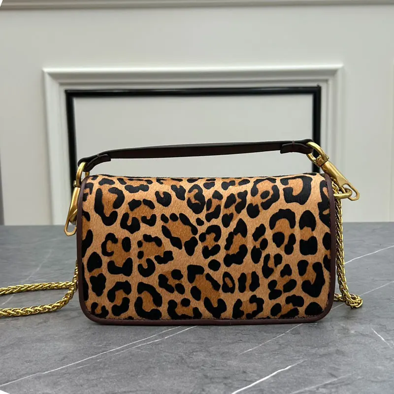 Fashion Leopard Print Flip Bag Luxury Women Purse Faux Horse Hair Winter Handbag Chain Shoulder Crossbody Evening Party Clutch
Fashion Leopard Print Flip Bag Luxury Women Purse Faux Horse Hair Winter Handbag Chain Shoulder Crossbody Evening Party Clutch