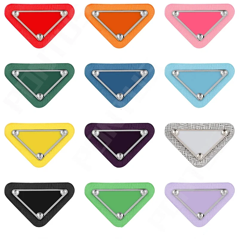 10 шт., блестящие треугольные наклейки для одежды
10 шт., блестящие треугольные наклейки для одежды
