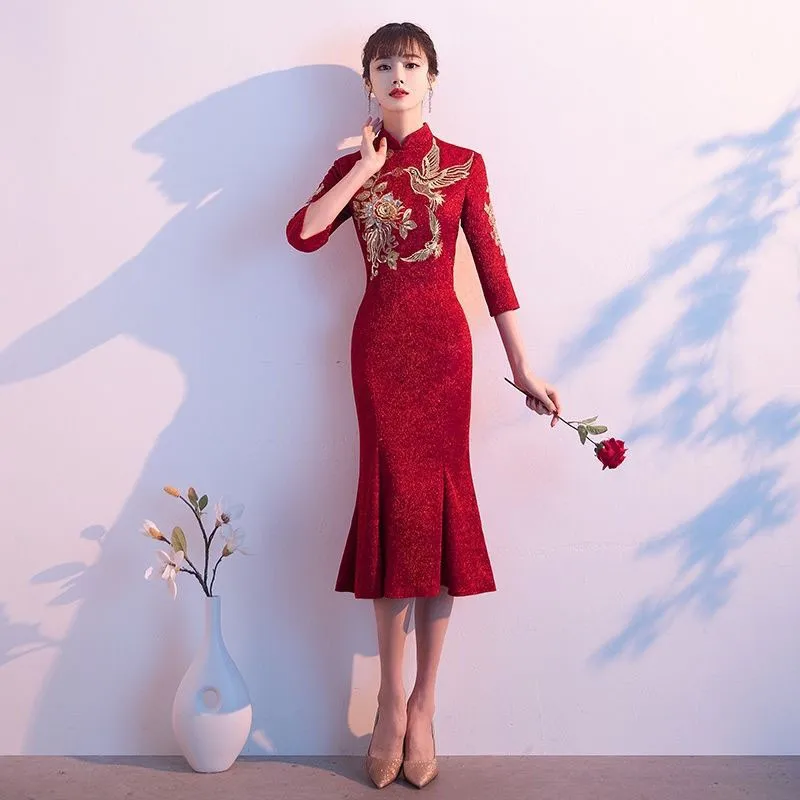 Chinese Traditional Style Bridal Cheongsam Fishtail Vintage Wedding Party Dresses Embroidery Wine Red Dress Lady Elegant Qipao
Chinese Traditional Style Bridal Cheongsam Fishtail Vintage Wedding Party Dresses Embroidery Wine Red Dress Lady Elegant Qipao
