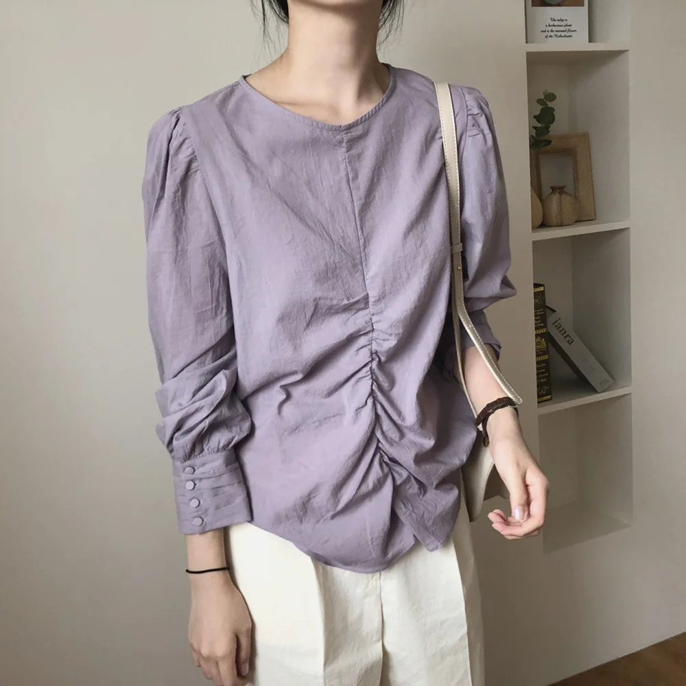 Korean chic spring 2022 new temperament niche minimalist design sense puff sleeve sleeve shirt top trend
Korean chic spring 2022 new temperament niche minimalist design sense puff sleeve sleeve shirt top trend