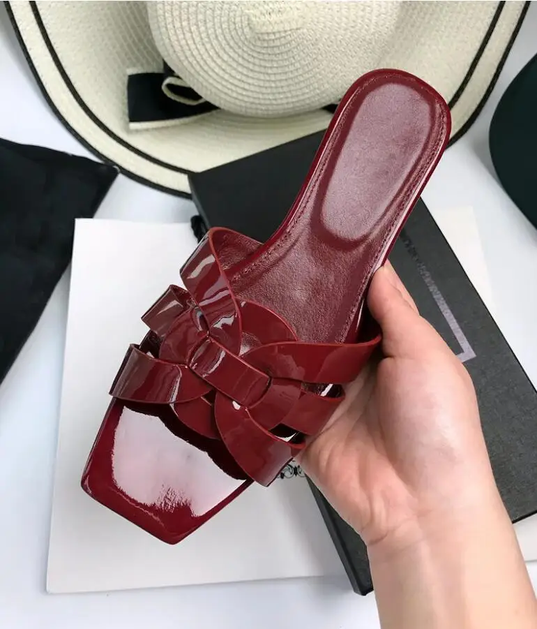 2020 New Designer Weave Women Slippers Runway Brand Square Open Toe Flat Shoes Ladies Summer Casual Beach Sandals Shoes
2020 New Designer Weave Women Slippers Runway Brand Square Open Toe Flat Shoes Ladies Summer Casual Beach Sandals Shoes