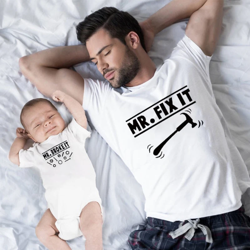 Summer 2021 Dad and Son Family Matching Clothes Dad Fix It T-shirt for Men Kids Romper for Baby Matching Family Outfits Love M
Summer 2021 Dad and Son Family Matching Clothes Dad Fix It T-shirt for Men Kids Romper for Baby Matching Family Outfits Love M