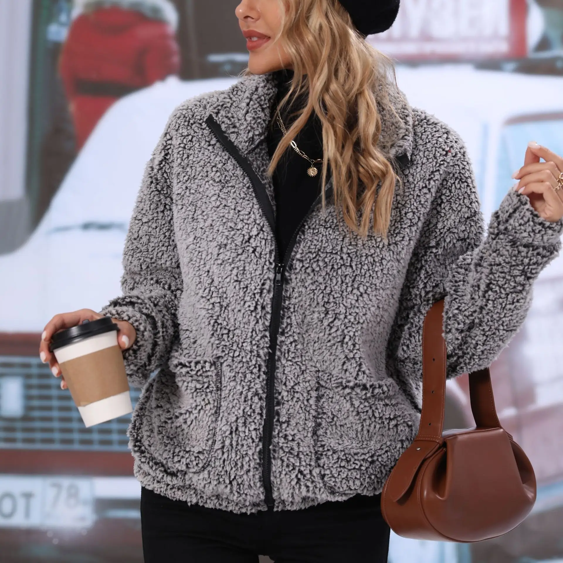 Autumn Winter Faux Fur Coat Women 2022 Khaki Casual Warm Soft Zipper Fur Jacket Plush Overcoat Pocket Teddy Coat Female Jacket
Autumn Winter Faux Fur Coat Women 2022 Khaki Casual Warm Soft Zipper Fur Jacket Plush Overcoat Pocket Teddy Coat Female Jacket