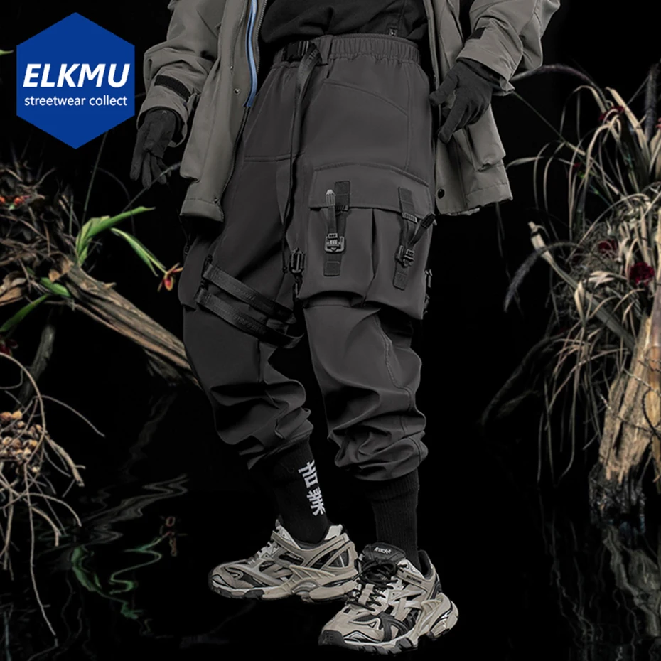 Big Pockets Techwear Cargo Pants Men Button Ribbons Fashion Streetwear Hip Hop Joggers Pants Black Harajuku Oversized Trousers
Big Pockets Techwear Cargo Pants Men Button Ribbons Fashion Streetwear Hip Hop Joggers Pants Black Harajuku Oversized Trousers