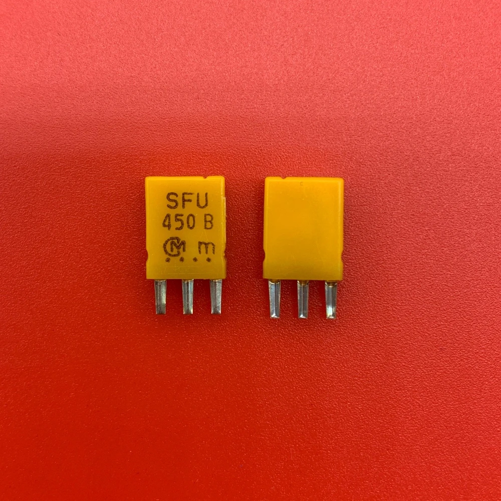 100PCS/ Murata ceramic crystal oscillator filter SFU450BL 450KHZ 450K straight plug 3 feet for TV remote control
100PCS/ Murata ceramic crystal oscillator filter SFU450BL 450KHZ 450K straight plug 3 feet for TV remote control