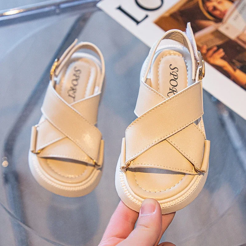 Children Fashion Sandals Buckle Cross Band Three Colors Open Toe Girl's Summer Shoes 26-36 Thick Bottom All-match Kids Shoes
Children Fashion Sandals Buckle Cross Band Three Colors Open Toe Girl's Summer Shoes 26-36 Thick Bottom All-match Kids Shoes