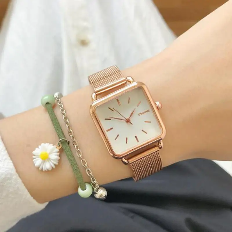 Retro Luxury Leather Strap Square Watch Casual Ladies Quartz Wristwatch Female Bracelet With Watch Set Clocks for Women
Retro Luxury Leather Strap Square Watch Casual Ladies Quartz Wristwatch Female Bracelet With Watch Set Clocks for Women