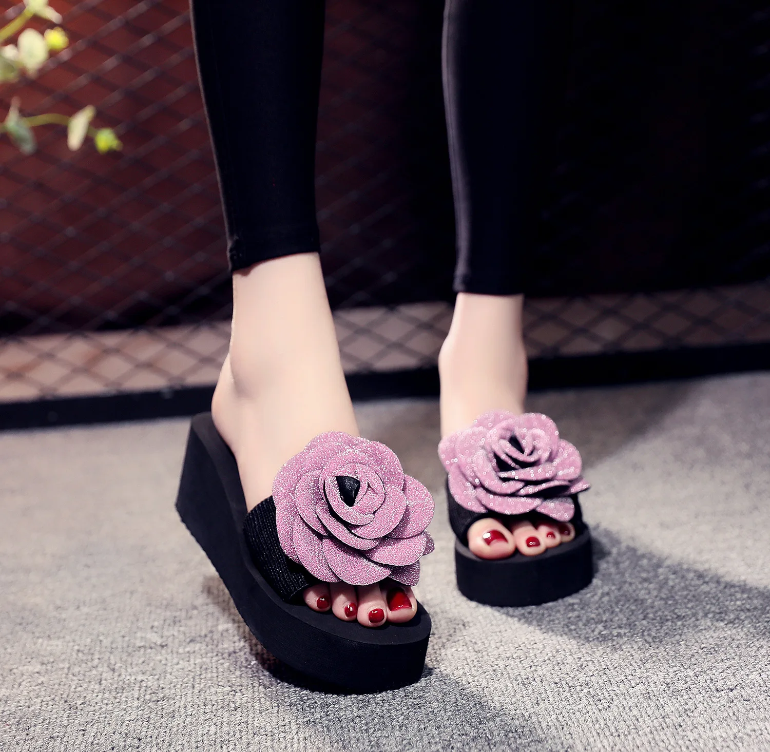 Shoes Flower Slippers Casual Slides On A Wedge Slipers Women Shale Female Beach Low Platform Luxury 2022 Sabot Cotton Fabric Fas
Shoes Flower Slippers Casual Slides On A Wedge Slipers Women Shale Female Beach Low Platform Luxury 2022 Sabot Cotton Fabric Fas