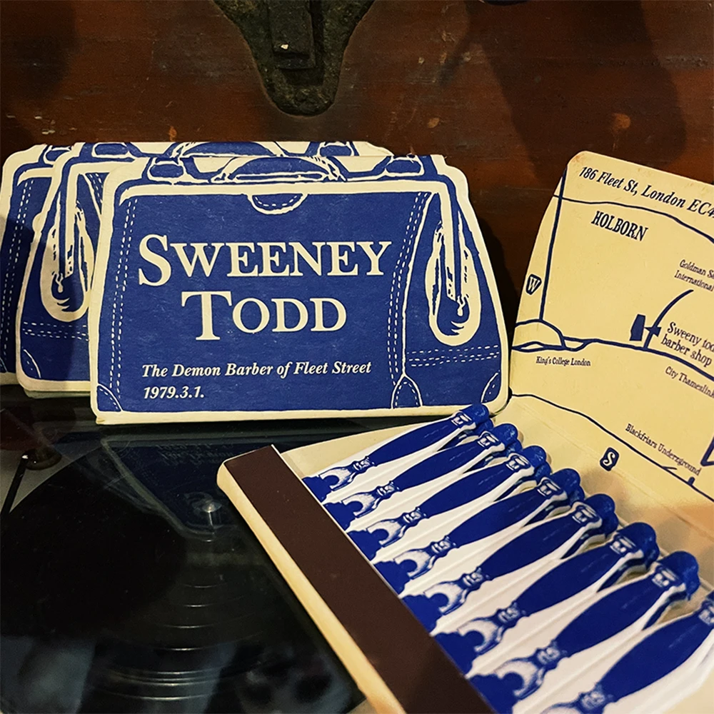 16 Sticks/box Love And Peace Series Sweeney Todd Match Old-fashioned Cigar Cigarette Accessories Matches Art Desktop Decoration
16 Sticks/box Love And Peace Series Sweeney Todd Match Old-fashioned Cigar Cigarette Accessories Matches Art Desktop Decoration