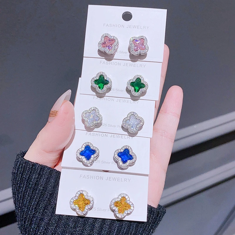 High Quality 5 Colors Zircon Crystal Earrings for Women Platinum Plated Luxury Studs Party Jewelry
High Quality 5 Colors Zircon Crystal Earrings for Women Platinum Plated Luxury Studs Party Jewelry