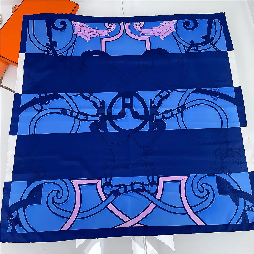 Euro Hand Rolled Twill Silk Scarf 90cm Bandana Ladies Handkerchiefs Neck Scarves Luxury Brand Designer Head Scarf for Women
Euro Hand Rolled Twill Silk Scarf 90cm Bandana Ladies Handkerchiefs Neck Scarves Luxury Brand Designer Head Scarf for Women