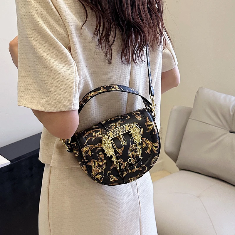 Noisydesigns Custom Chain Crossbody Bags For Women 2023 Luxury Golden Floral Prints PU Leather Female New Messenger Dropshipping
Noisydesigns Custom Chain Crossbody Bags For Women 2023 Luxury Golden Floral Prints PU Leather Female New Messenger Dropshipping