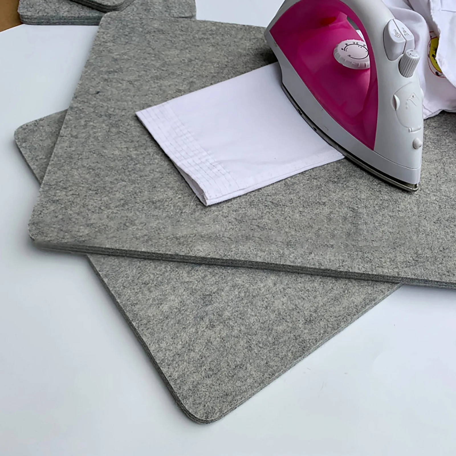 High Temperature Ironing Cloth Wool Ironing Pad Household For Quilting Sewing Seams Protecte Insulation Against Pressing Boards
High Temperature Ironing Cloth Wool Ironing Pad Household For Quilting Sewing Seams Protecte Insulation Against Pressing Boards