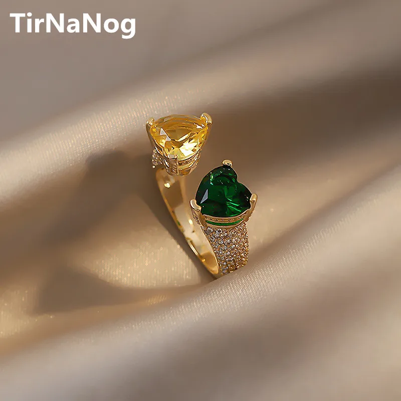 2022 New Retro Sweet Romantic French Champagne Green Crystal Ring Fashion Luxury New Gothic Cocktail Party Index Finger Ring
2022 New Retro Sweet Romantic French Champagne Green Crystal Ring Fashion Luxury New Gothic Cocktail Party Index Finger Ring