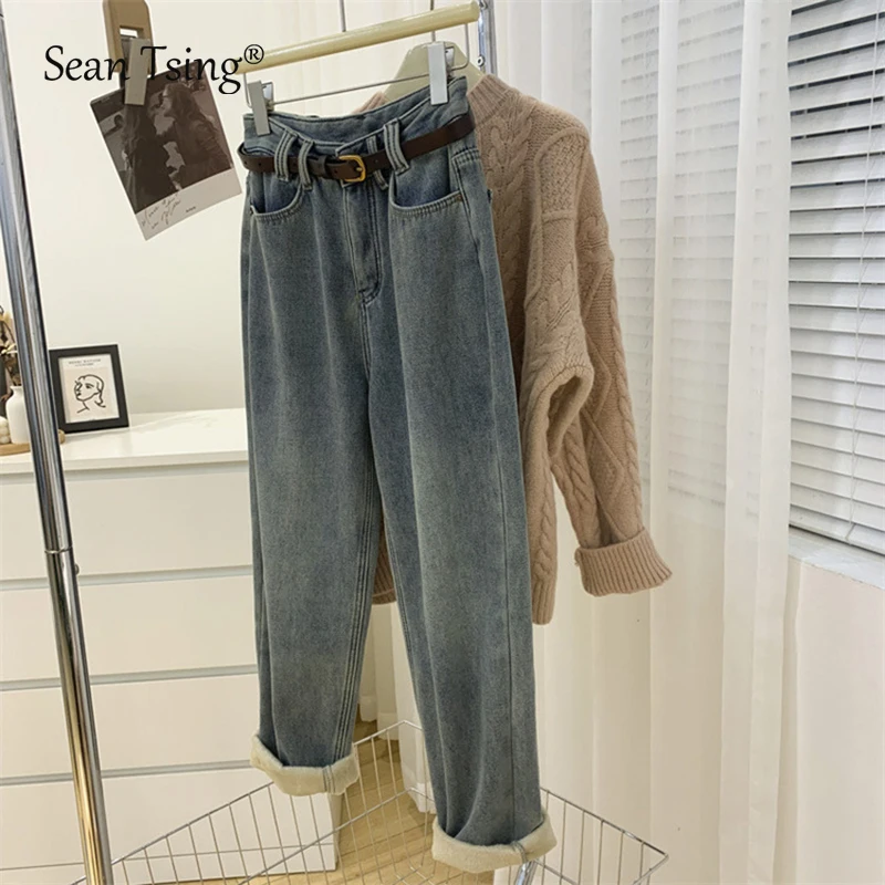 Sean Tsing® Fashion Fleece Baggy Jeans Y2K Women Capris Winter Warm Thick Denim Pants Casual Loose Harem Pants Straight Trousers
Sean Tsing® Fashion Fleece Baggy Jeans Y2K Women Capris Winter Warm Thick Denim Pants Casual Loose Harem Pants Straight Trousers
