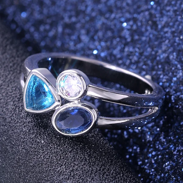New Round Oval Triangle Stone In One Wedding Ring Superb Fasinating Three Different Color Zircon Stone Engagement Ring Band
New Round Oval Triangle Stone In One Wedding Ring Superb Fasinating Three Different Color Zircon Stone Engagement Ring Band