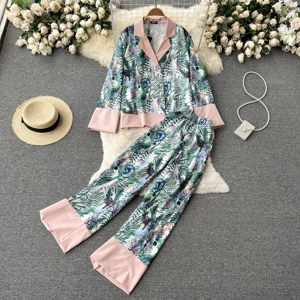 2022 Spring New Fashion Two Piece Set Women's Printed Shirt Women's High Waist Casual Pants Design Small Two Piece Set
2022 Spring New Fashion Two Piece Set Women's Printed Shirt Women's High Waist Casual Pants Design Small Two Piece Set