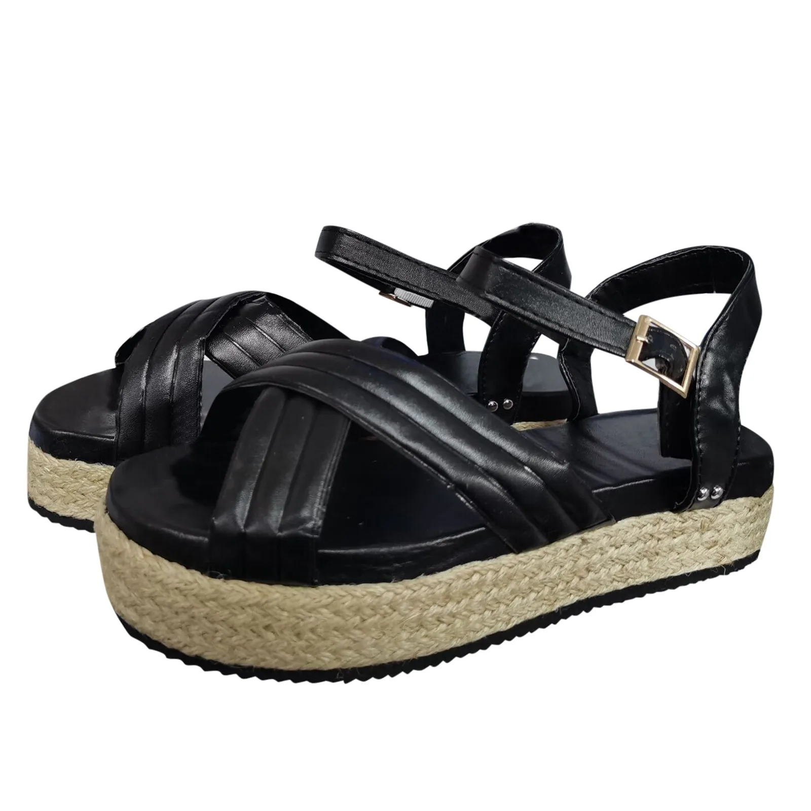 2022 Summer Women Buckle Sandals New Fashion Thick-soled Flat Platform Leisure Shoes Solid Female Outdoor Beachwear Slippers
2022 Summer Women Buckle Sandals New Fashion Thick-soled Flat Platform Leisure Shoes Solid Female Outdoor Beachwear Slippers