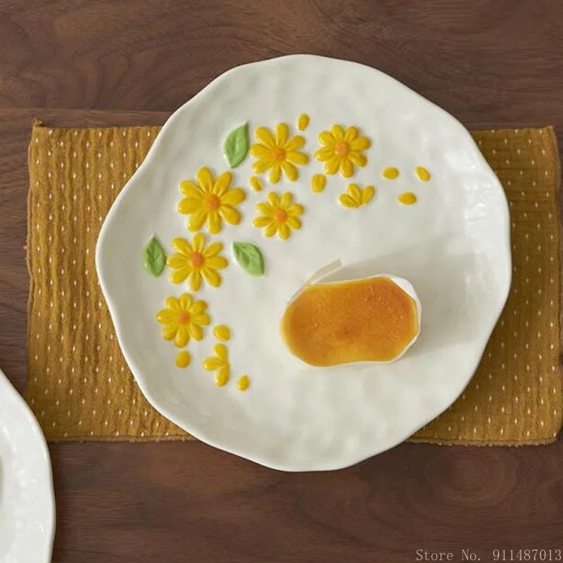 Korean Creative Chrysanthemum Irregular Ceramic Dining Plate Household Kitchen Restaurant Supplies Delicate Cake Dim Flat Disk
Korean Creative Chrysanthemum Irregular Ceramic Dining Plate Household Kitchen Restaurant Supplies Delicate Cake Dim Flat Disk