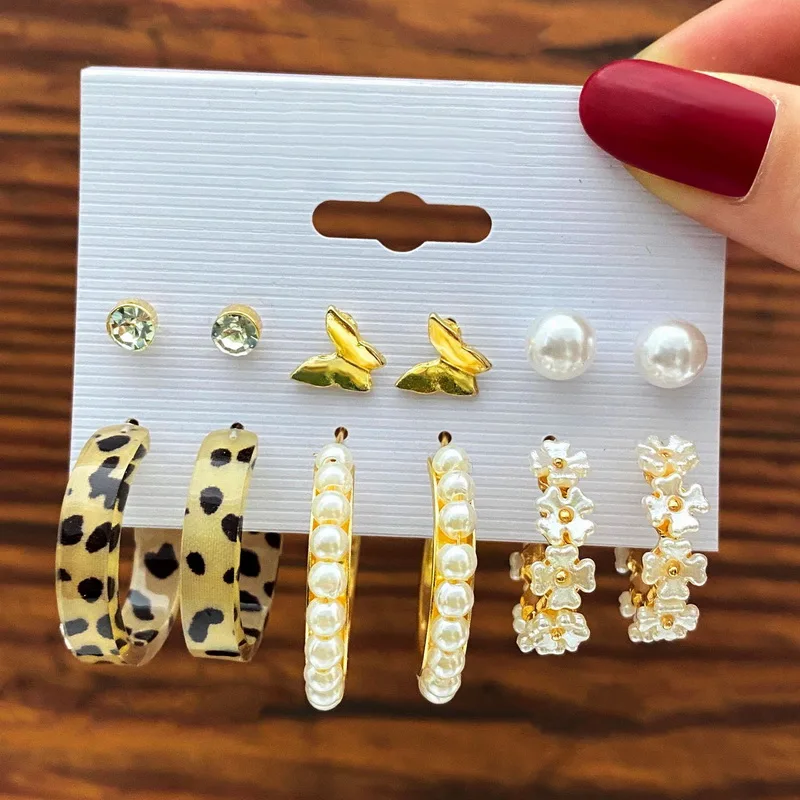 6pcs Acrylic Leopard Vintage Retro Circle Hoop Earrings Set for Women Butterfly Pearl Ear Studs Heart Circle Earrings Jewelry
6pcs Acrylic Leopard Vintage Retro Circle Hoop Earrings Set for Women Butterfly Pearl Ear Studs Heart Circle Earrings Jewelry