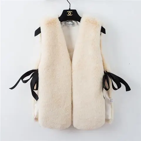 Beige Winter Outwear Fur Grass Plush Wool Waistcoat Loose Over Coat Vest Sleeveless Cloth Top Clothes Underwaist for Women Girl
Beige Winter Outwear Fur Grass Plush Wool Waistcoat Loose Over Coat Vest Sleeveless Cloth Top Clothes Underwaist for Women Girl