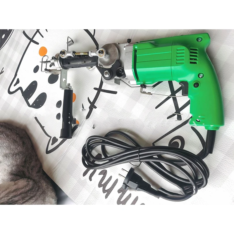 220V/110V/240W Portable Electric Carpet Tufting Machine Diy Velvet Plush Carpet Weaving Gun Cutting Pile Loop Pile Dual-Use Tool
220V/110V/240W Portable Electric Carpet Tufting Machine Diy Velvet Plush Carpet Weaving Gun Cutting Pile Loop Pile Dual-Use Tool
