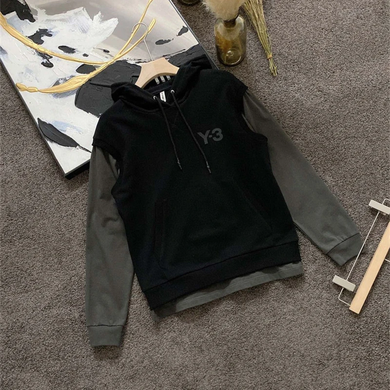 Y-3 Yohji Yamamoto 22AW Jointly Color Blocking Hoodie Two Piece Design Casual Coat Top For Men And Women
Y-3 Yohji Yamamoto 22AW Jointly Color Blocking Hoodie Two Piece Design Casual Coat Top For Men And Women
