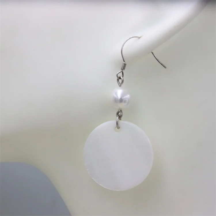 Модные модные женские серьги-подвески ZFSILVER 925 с белыми круглыми ракушками и крючками, индивидуальный подарок, искусственные Корейские украшения
Модные модные женские серьги-подвески ZFSILVER 925 с белыми круглыми ракушками и крючками, индивидуальный подарок, искусственные Корейские украшения