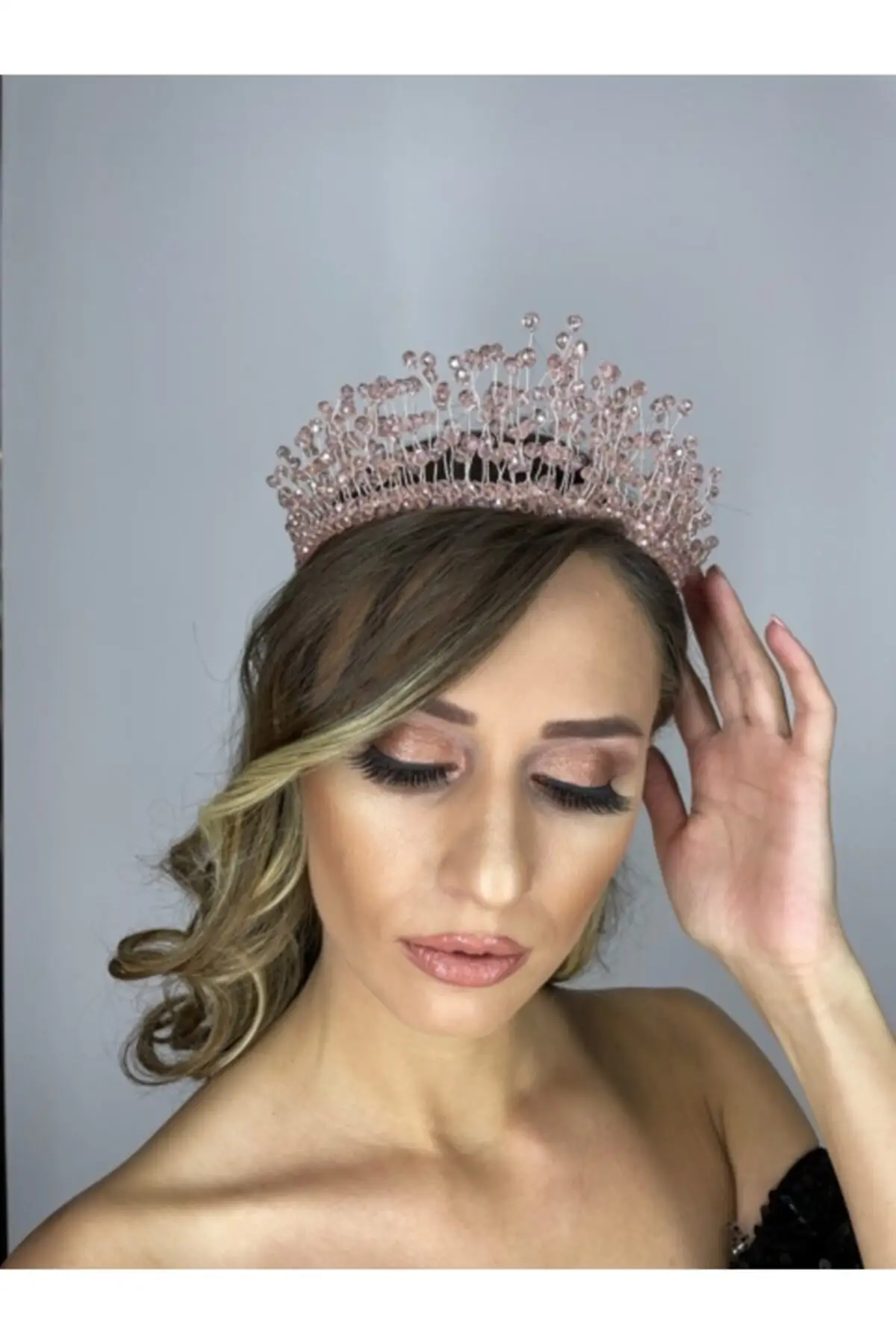 Bridal Accessories Crystal Beaded High Powder Crown Bridal Crown Wedding Handmade For Bride And Bridesmaids
Bridal Accessories Crystal Beaded High Powder Crown Bridal Crown Wedding Handmade For Bride And Bridesmaids