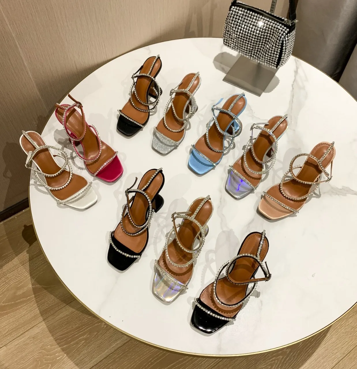 women fashion shoes AMINA MUADDI Gilda Crystal Clear Mules PVC crystal-embellishments stiletto heel Pointed toe Slide sandals
women fashion shoes AMINA MUADDI Gilda Crystal Clear Mules PVC crystal-embellishments stiletto heel Pointed toe Slide sandals